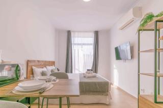 Deluxe XII - Ferga Suites - 0