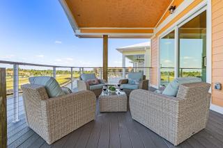Luxury Waterfront Escape with Multi-Level Views & Gulf Access - The Sand Dollar - 8