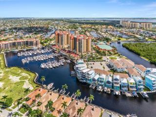Luxury Waterfront Escape with Multi-Level Views & Gulf Access - The Sand Dollar - 4