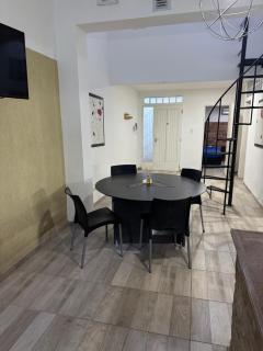 Depto cómodo a pasos de Plaza Rivadavia - 2