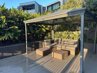 Mid-Century Luxe - Story Bridge & River Views - 2