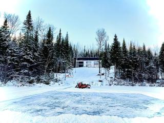 Chalet à louer au bord d'un lac avec spa - 9
