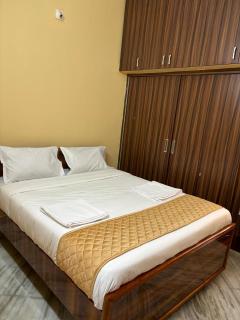 Sai Srinivasa Home Stay - 4