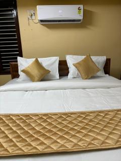 Sai Srinivasa Home Stay - 1