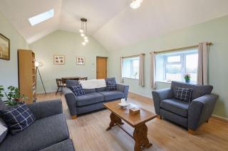 Host & Stay - The Byres - 3