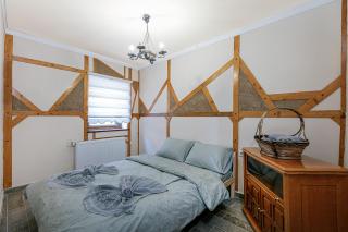 Big House for Groups Near Elevator - 3