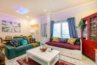 Big House for Groups Near Elevator - 9