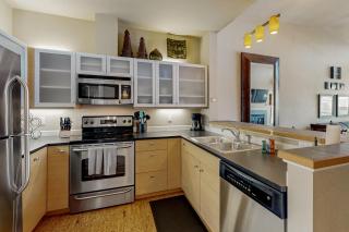 Chelan Resort Suites - #409 Suite Views 409 - 2