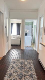 Bright 2 bed flat in Islington - 9