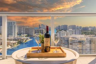 1 BR Apartment Modern Resort Balcony & Gym - 0