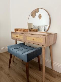 The Old Gatehouse - 1