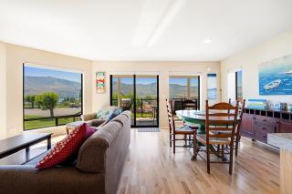 Lake Chelan Shores - Sunny by the Lake 18-4 - Lakeside - 3