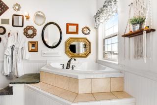 The Marietta at Judith Ann Inn - 4