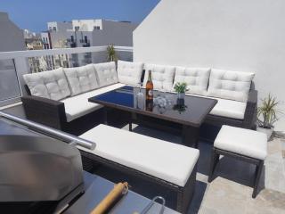 New White Lotus Penthouse 13 St Pauls Bay Malta - 0