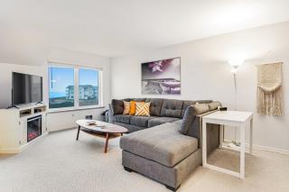 Jewel by the Sea - 8