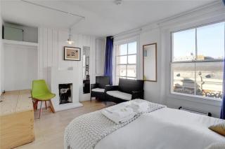 SECRET ROOFTOP 2BHK - 2mins from Barbican BY KEYHOL LIVING - 6