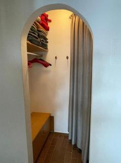 Aalhues-Ferienwohnung-ueber-2-Etagen-fuer-4-Erwachsene-und-1-Kind - 1