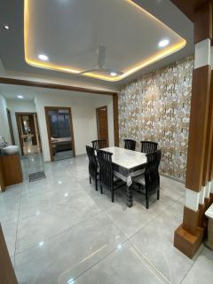 Home away from Home close to Swaminarayan Temple - 6