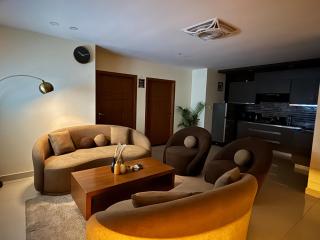 The Skyluxe Designer Suite with Rooftop Pool - 6