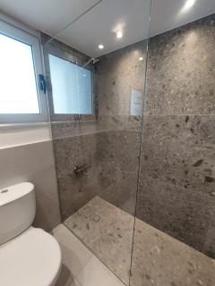 Beachfront Amazing New Apartment - 2