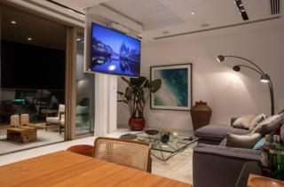 Saffron Suite by Tangerine - 5