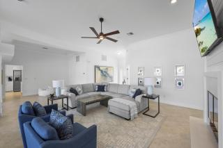 Coastal waterfront home with pool spa and dock - 7