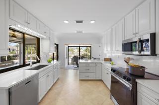 Coastal waterfront home with pool spa and dock - 4