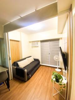 Prisma Residences - 1 Bedroom with Free Parking & Kitchen Near BGC - 8