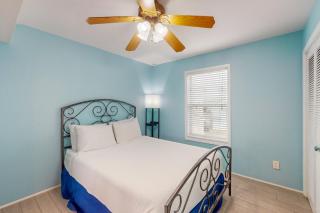 Let The Sea Wash Away The Worries - 2