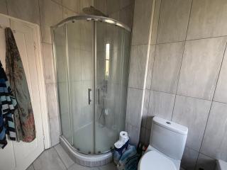 Double room near Blackheath, 17 min from Central London, a stylish period property, with free parking and a friendly Jack Russell - 3