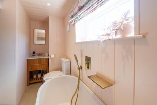 Waterhen Cottage - 9