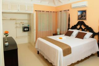 Exclusive Luxury Villa Poolside Bliss & Private Gym Perfect for 7 - 3