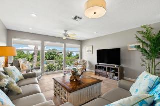 West Bay Cove 242 - 0