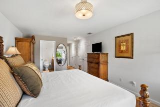 West Bay Cove 242 - 3