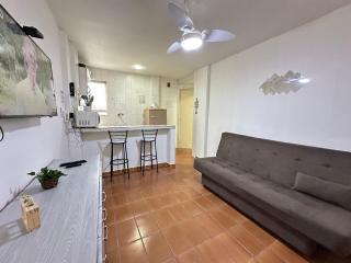 A 3 min da praia! Conforto e Wi-Fi na Tupi! - 0