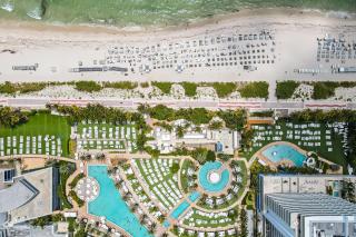 Fontaine Bleau Suite - Street & Partial Ocean view - 3