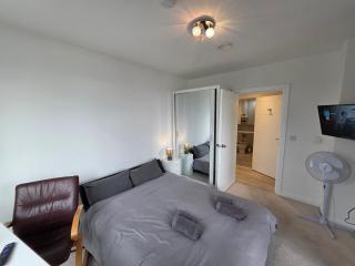 3 Bedroom apartment from F&A properties - 6