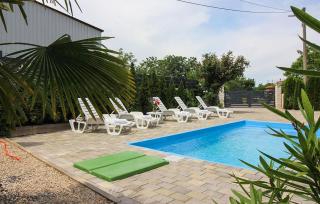 Beautiful Home In Tar - 3