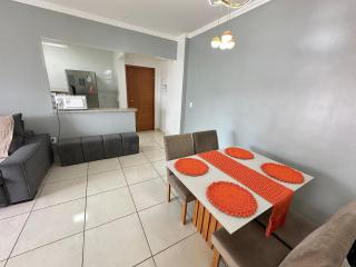 A 300m da praia, varanda gourmet e muito conforto! - 7