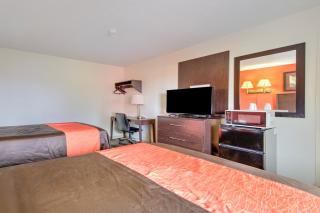 OYO Palm Leaf Motel - 1