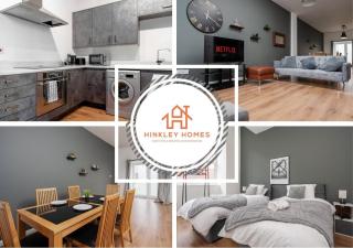 Luxury Waterfront Flat near City Center - 8