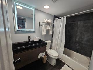 Sunny Isles Oceanfront Apartment for Two - 1