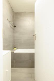 GuestReady - Comfortable Dublin retreat - 6