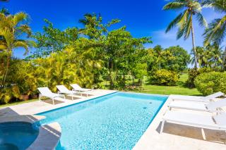 Cozy Cocotal Villa - 4BR, Private Pool, Jacuzzi, Golf View - 1