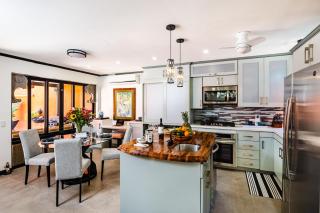 Luxury Villa With Beach Access And A Private Pool - 7