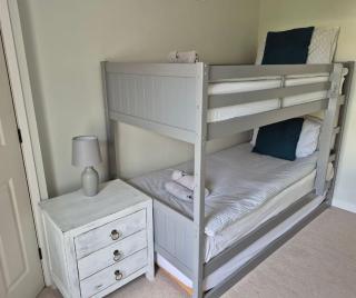 'Shakespeare Cottage' - Free Parking near Salisbury Railway Station & Walk to City - 6