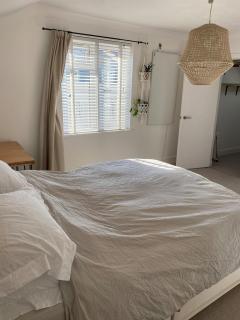 Quirky Seaside Apartment - 7