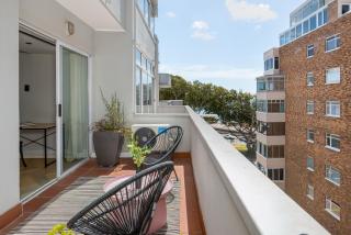 Beachfront Promenade Apartment Sea Point - Walk To Cafes! Cape Town - 7