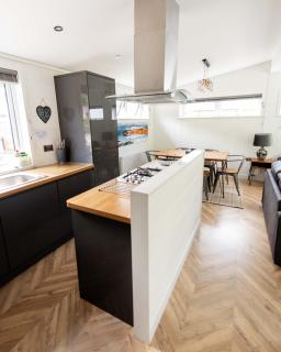 Great Gable Riverside Luxury Lodge - 5