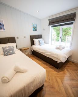 Great Gable Riverside Luxury Lodge - 4